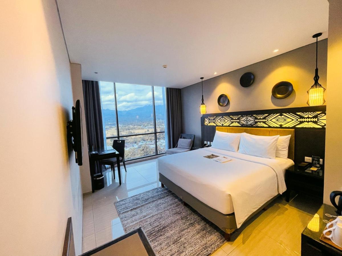 Lombok Astoria Hotel Mataram Buitenkant foto
