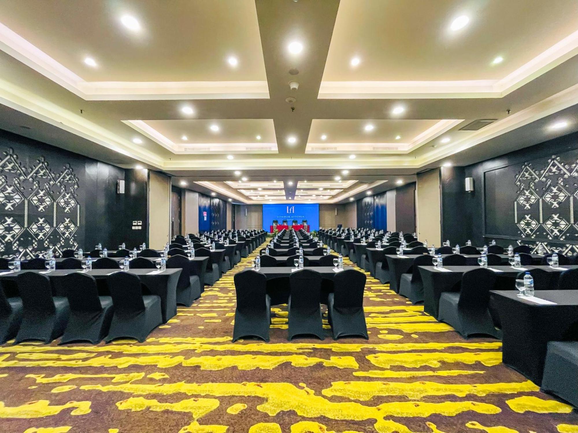 Lombok Astoria Hotel Mataram Buitenkant foto
