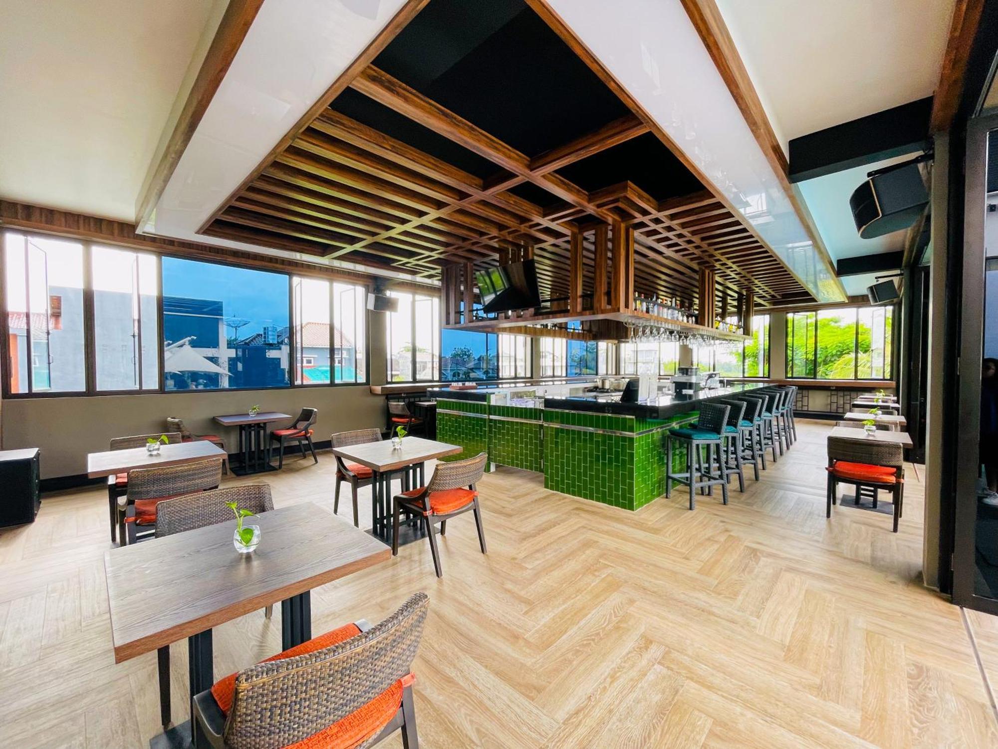 Lombok Astoria Hotel Mataram Buitenkant foto