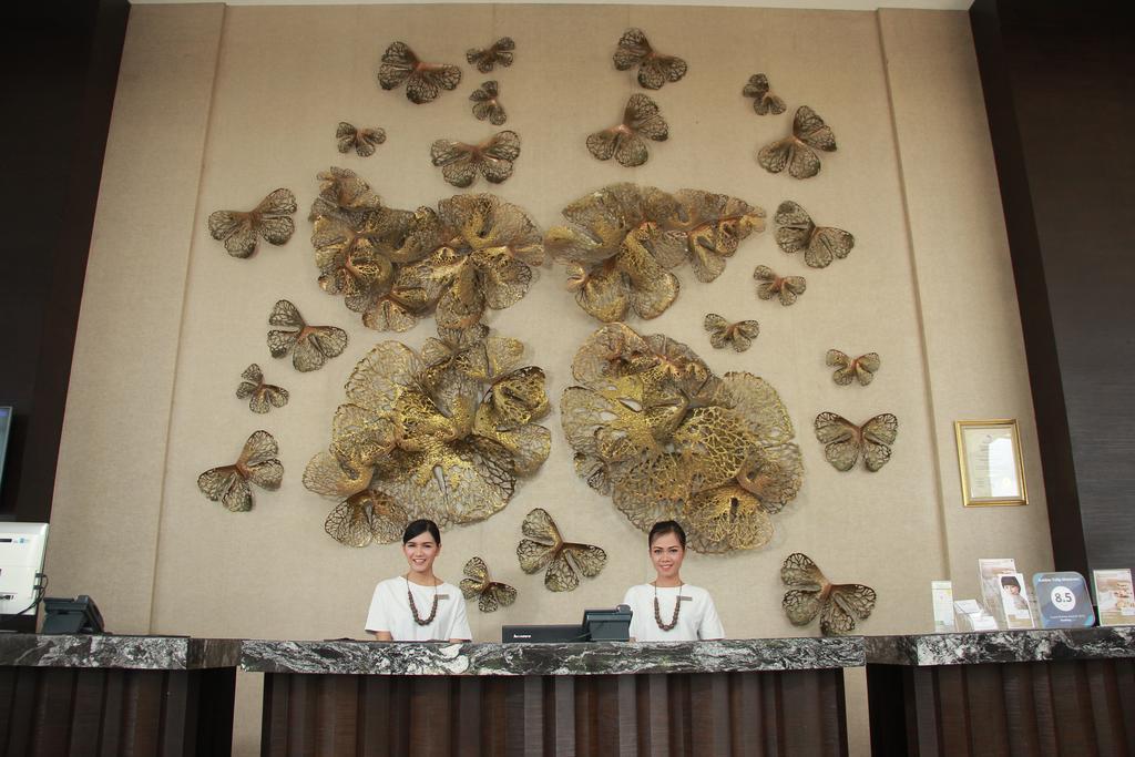 Lombok Astoria Hotel Mataram Buitenkant foto
