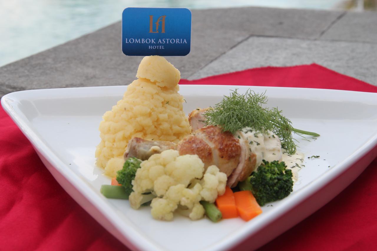 Lombok Astoria Hotel Mataram Buitenkant foto