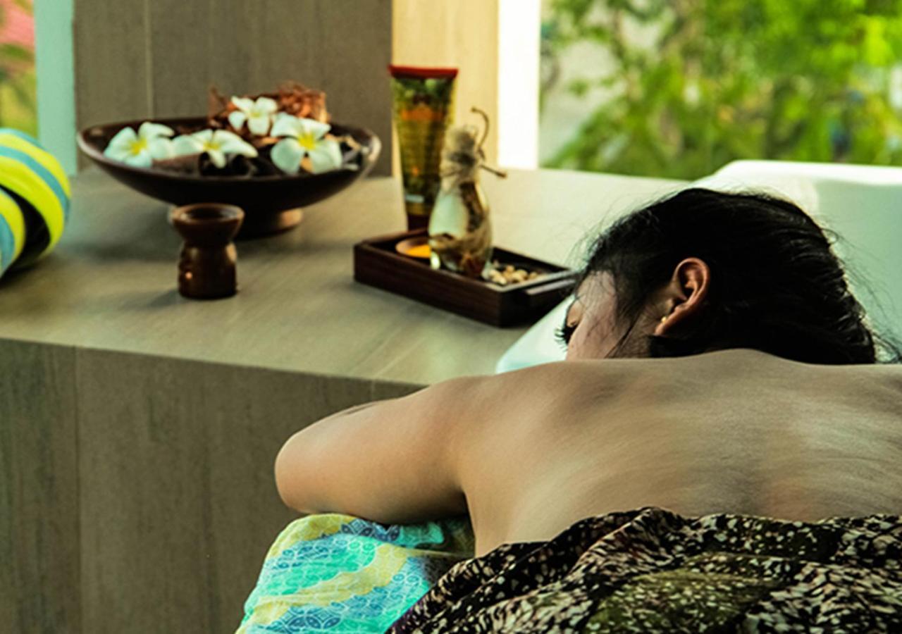 Lombok Astoria Hotel Mataram Buitenkant foto